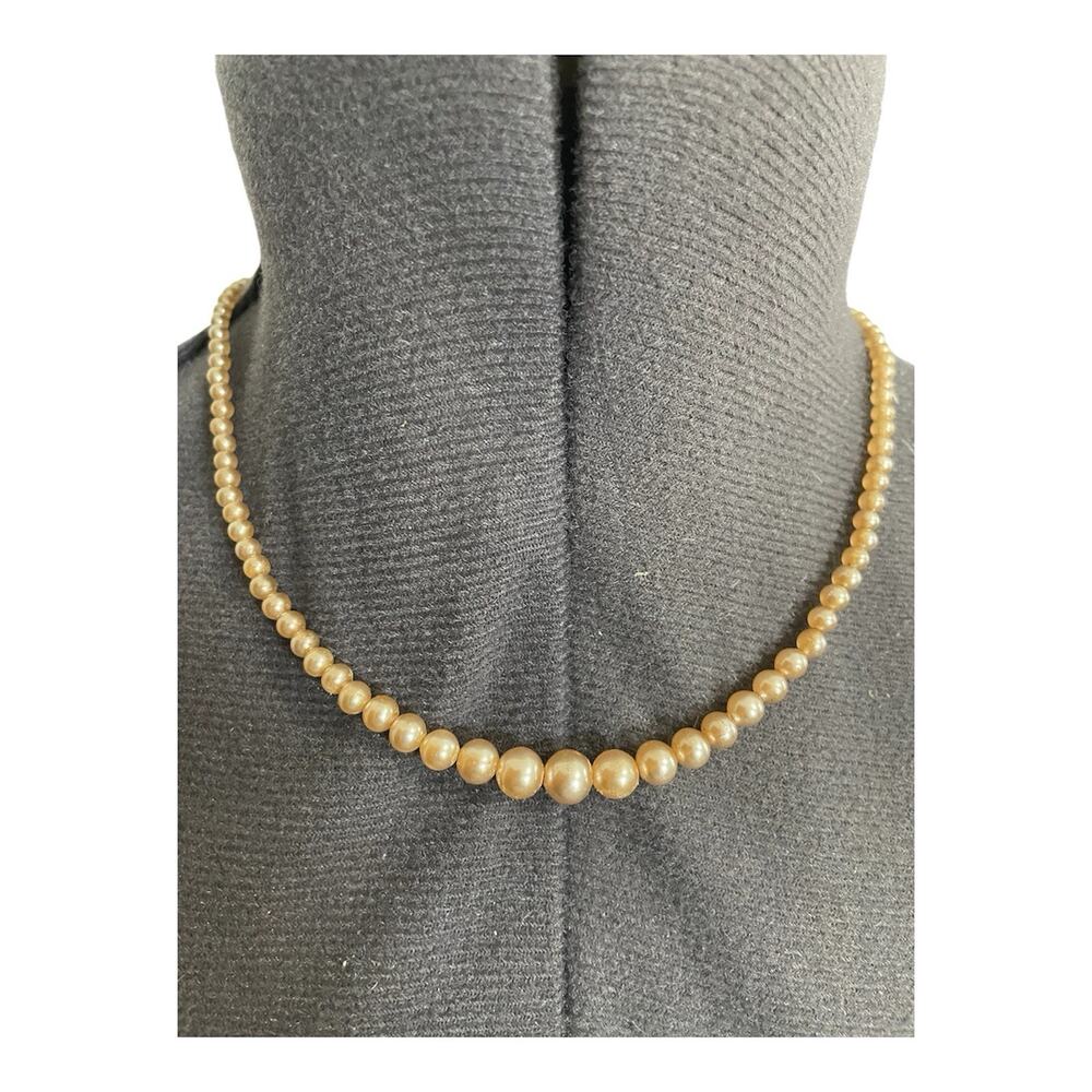Vintage 16" Single Strand Faux Pearl Choker Necklace Champagne Japan Preppy